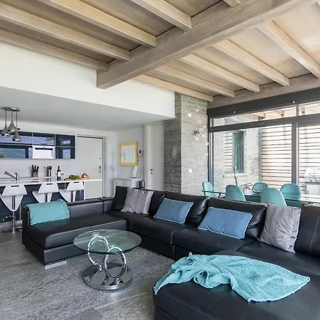 Nicolette - By Lovecomo Prázdninový dům