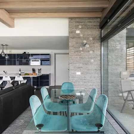 Prázdninový dům Nicolette - By Lovecomo *