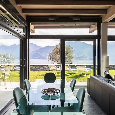 Nicolette - By Lovecomo *