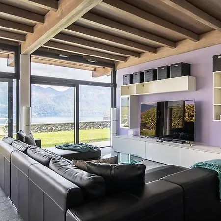 Nicolette - By Lovecomo Menaggio